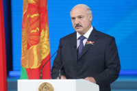 Лукашенко поздравил Путина с переизбранием