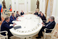 Титов: Путин обсудил с кандидатами на пост президента ситуацию в Сирии и на Украине