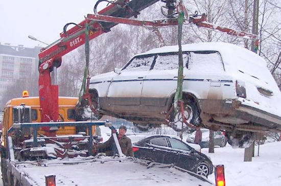 За эвакуацию автомобиля с водителем предлагают сажать в тюрьму