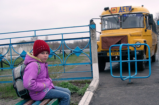 Бесплатный автобус довезёт учеников в соседний посёлок
