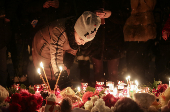 В Тюменской области разберутся с чиновниками, устроившими банкет в день национального траура