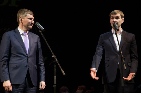 На балу прессы губернатор Перми представил присутствующим своего двойника