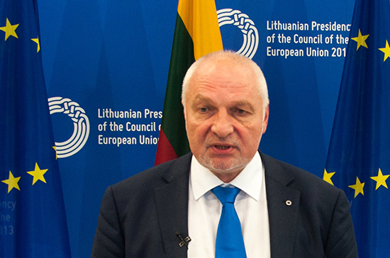 Кандидат в президенты Литвы пообещал строить национальное государство