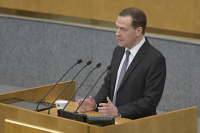 Указ президента о повышении зарплат бюджетникам выполнен, заявил Медведев