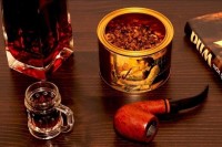 Россия при необходимости обеспечит себя алкоголем и табаком, заявили в Минпромторге