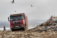 Московские мусоровозы не пустят в Ярославскую область