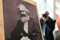 Основоположник научного коммунизма Карл Маркс оказал влияние на всю политическую историю XX столетия. Фото: ПГ / Юрий Инякин