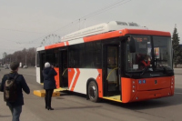 В Уфе прошёл испытание новый низкопольный троллейбус с пандусом и автономным ходом