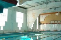 СК завёл дело после обрушения потолка в бассейне «Дельфин» Бийска во время тренировки школьников