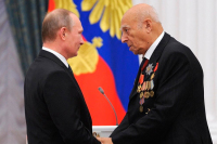 Путин наградил Этуша орденом «За заслуги перед Отечеством» I степени