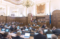 Сейм Латвии отклонил проект декларации, осуждающей главу Еврокомиссии