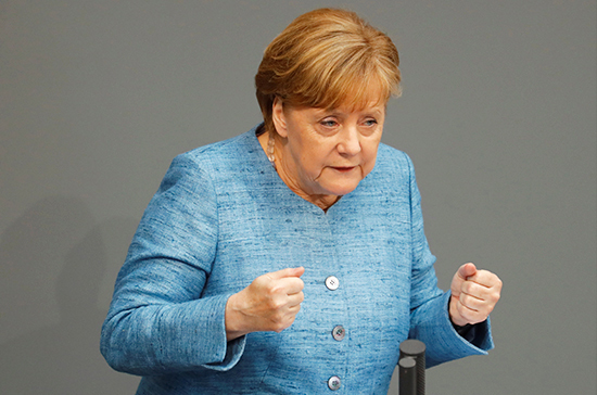 Меркель едет в Сочи налаживать диалог с Москвой