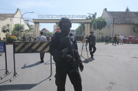Нападения в Индонезии говорят о намерении террористов захватить новые сферы влияния, заявил политолог