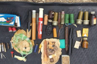 В Балаклаве обнаружили арсенал оружия, который мужчина «с детства ради интереса собирал» в гараже