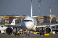Перевозкой пассажиров «Саратовских авиалиний» займутся пять авиакомпаний
