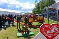На площадке техники представлены машины от тех, которыми тушили пожары в XIX веке, до новейших. Фото: ПГ/Дмитрий Гончарук
