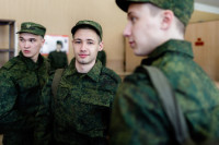 Престиж военной службы хотят повысить за счёт российского кино