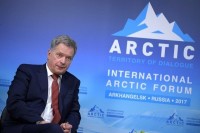 Президент Финляндии планирует обсудить с Путиным и Трампом ситуацию в Арктике