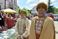 Русский национальный костюм широко представляет культурный ландшафт нашей огромной страны