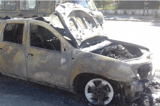 Жительница Астрахани чуть не сгорела в своей машине после ремонта в автосервисе