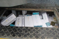 Уссурийские таможенники в салоне китайского автобуса обнаружили  тайник с табачными стиками