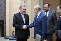 Путин и советник лидера Ирана обсудили ситуацию в Сирии