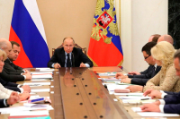 Путин призвал кабмин ускорить восстановление инфраструктуры Забайкалья