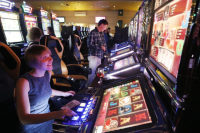 Власти составят список легальных азартных игр