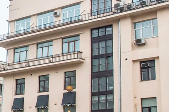 Московские власти продают часть здания Центропечати