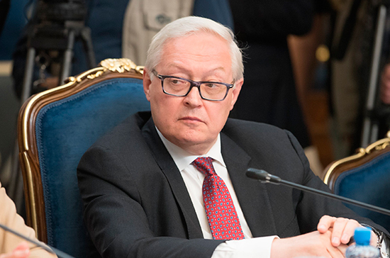 Рябков рассказал, какие вопросы планирует обсудить на встрече с сенатором из США