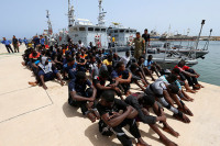 Италия передаст береговой гвардии Ливии 12 патрульных катеров