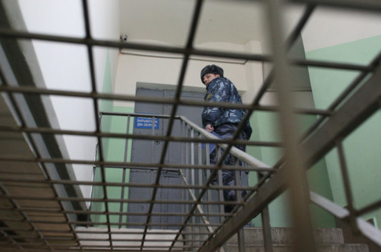 Суд оставил под арестом фигуранта дела об избиении заключённого в ярославской колонии