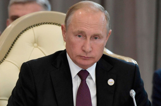 Путин: Россия готова участвовать в саммите Арктического совета