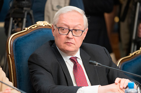 Рябков назвал шантажом действия США в отношении Ирана
