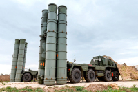 Военный эксперт: США обеспокоены активностью России на рынке вооружений