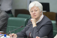 Сенатор Тимофеева подняла вопрос о низких зарплатах учителей Севастополя
