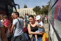 По информации Минобраза республики, вчера из Армянска было вывезено 2879 человек