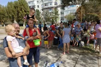 В Армянске внешне практически ничего не свидетельствует о чрезвычайной ситуации — собственно, соответствующий режим официально и не вводился