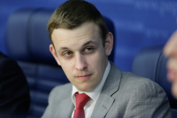 Василий Власов поздравил «Парламентскую газету» с юбилеем
