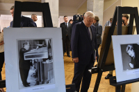 В Госдуме открылась выставка, посвящённая 20-летию «Парламентской газеты»