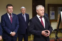 Глава Комитета Госдумы по безопасности и противодействию коррупции Василий Пискарев и вовсе признался, что каждое утро начинает с прочтения «Парламентской газеты» — материалы издания помогают ему «планировать свою работу на будущее».