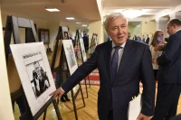 «В последнее время «Парламентская газета» здорово прибавила, став одним из самых востребованных ресурсов, и эту планку надо держать», — пожелал Анатолий Аксаков.