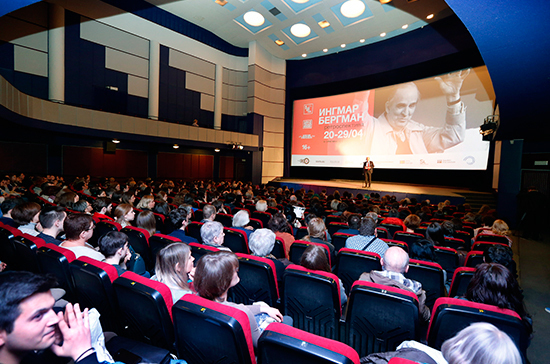 Показ иностранных фильмов в кинотеатрах не будут ограничивать