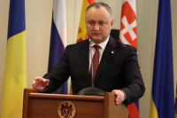 Додона временно отстранили от должности президента Молдавии