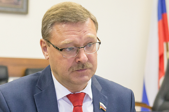 В Совфеде отреагировали на поврежденные машины российских дипломатов в Киеве