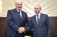 Путин на саммите СНГ пообщается с Лукашенко, сообщил Песков