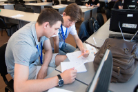 Студенты со всего мира готовятся к олимпиаде по программированию