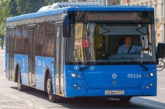 В Москве на пяти автобусных маршрутах появились новые остановки