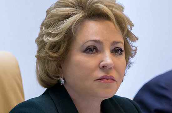 Матвиенко поздравила российских учителей с профессиональным праздником 