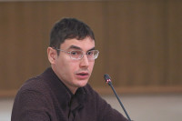 Шаргунов предложил установить видеорегистраторы в колониях и СИЗО 